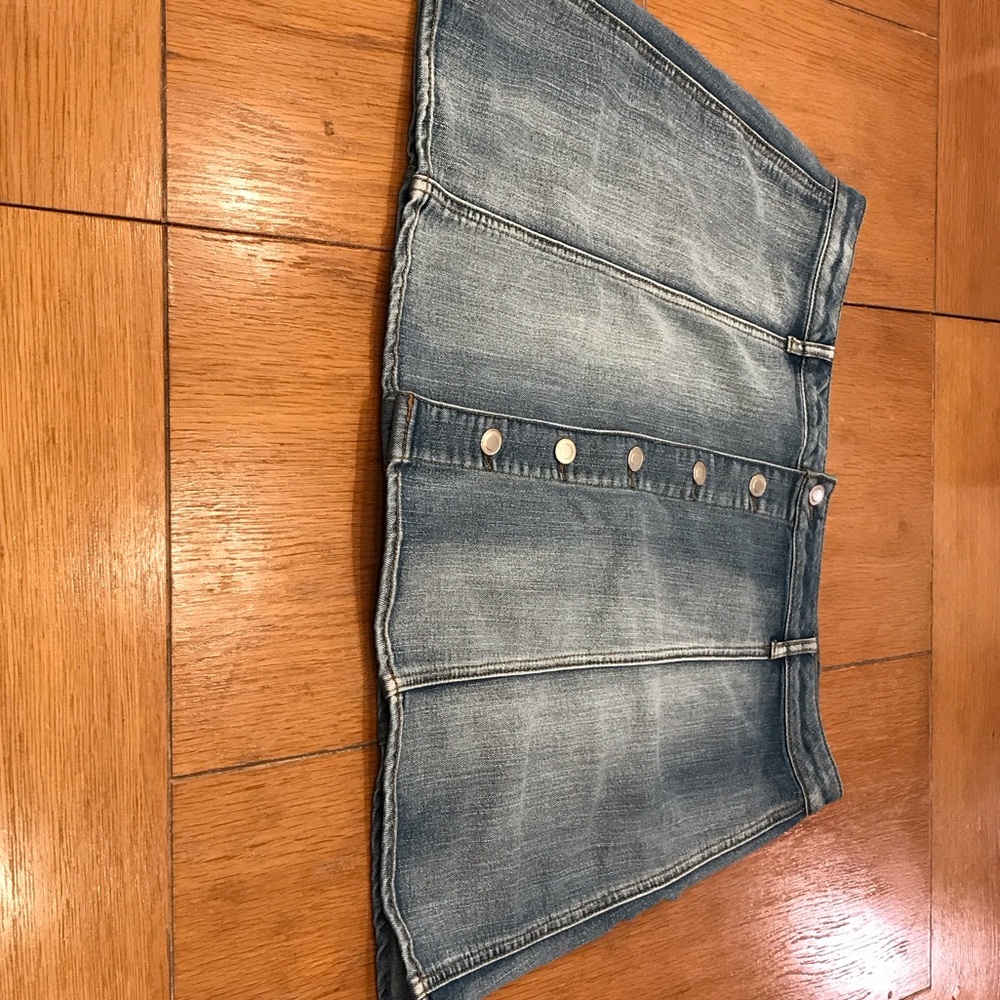 Denim Button-Front Skirt 16. Pre owned. Excellent